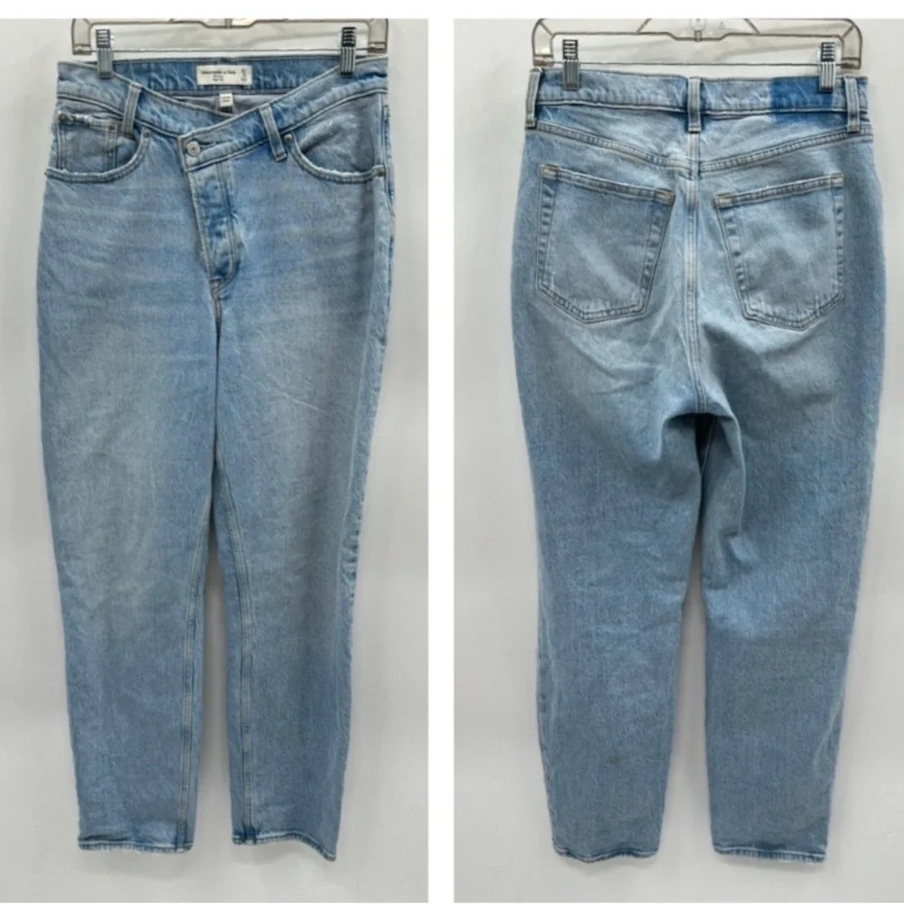 ABERCROMBIE & FITCH 4 The DAD light wash crossover Curve Love relaxed fit jean